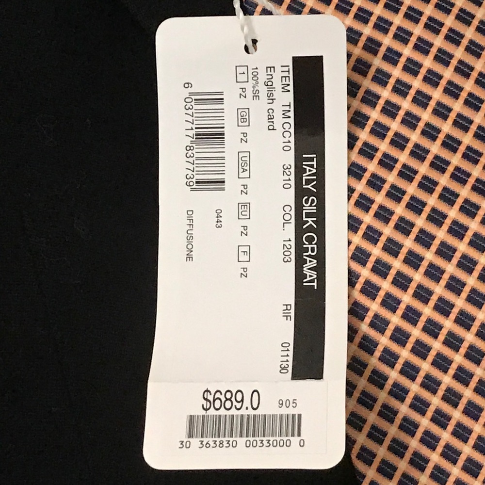 GIFTABLE🎁DOLCE & GABBENA SILK CREVAT (TIE) NEW IN BOX WITH TAGS RETAIL $700. - Picture 15 of 16